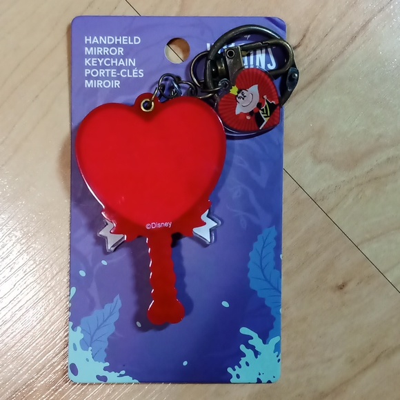 $5 Disney Villains Miniso Handheld Mirror Keychain Queen of Hearts - Picture 5 of 9